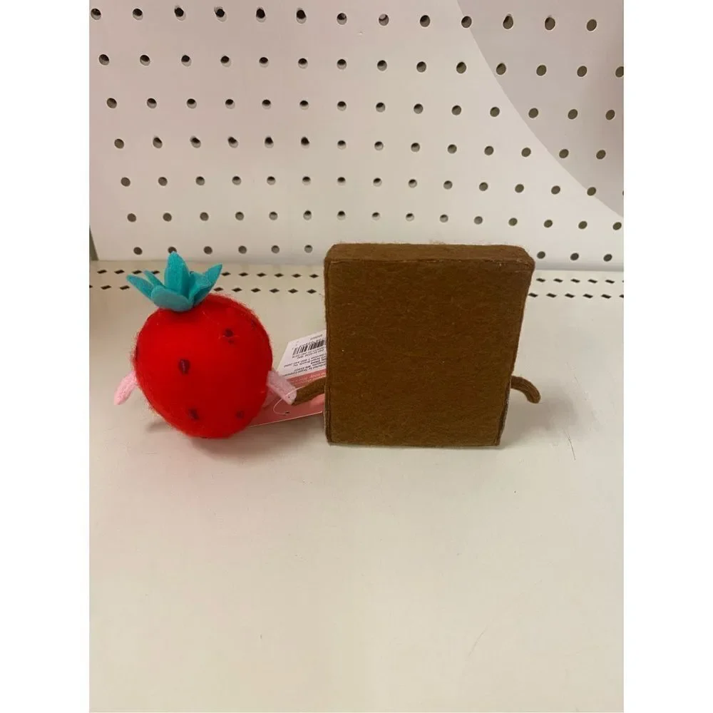 Target Valentine Figural Duo Chocolate & Strawberry Spritz™